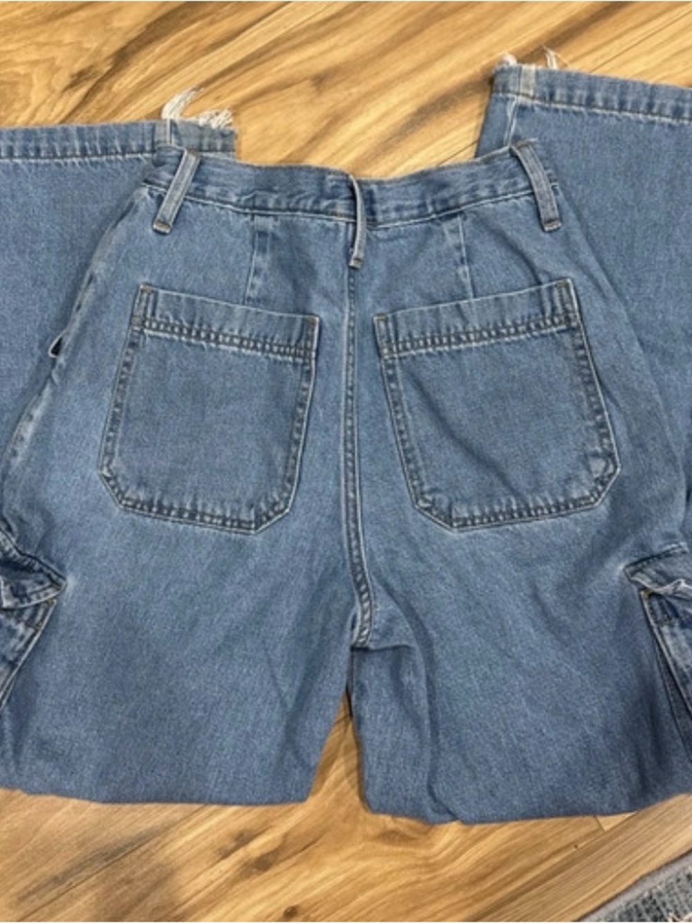 Universal Thread Women's Light Blue Wide-Leg Denim Jeans
